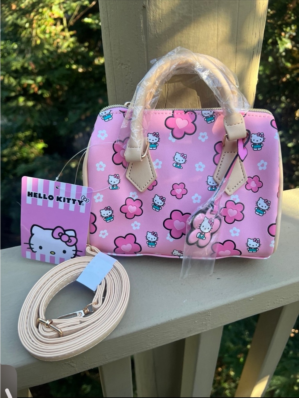 PINK HELLO KITTY SPEEDY BAG